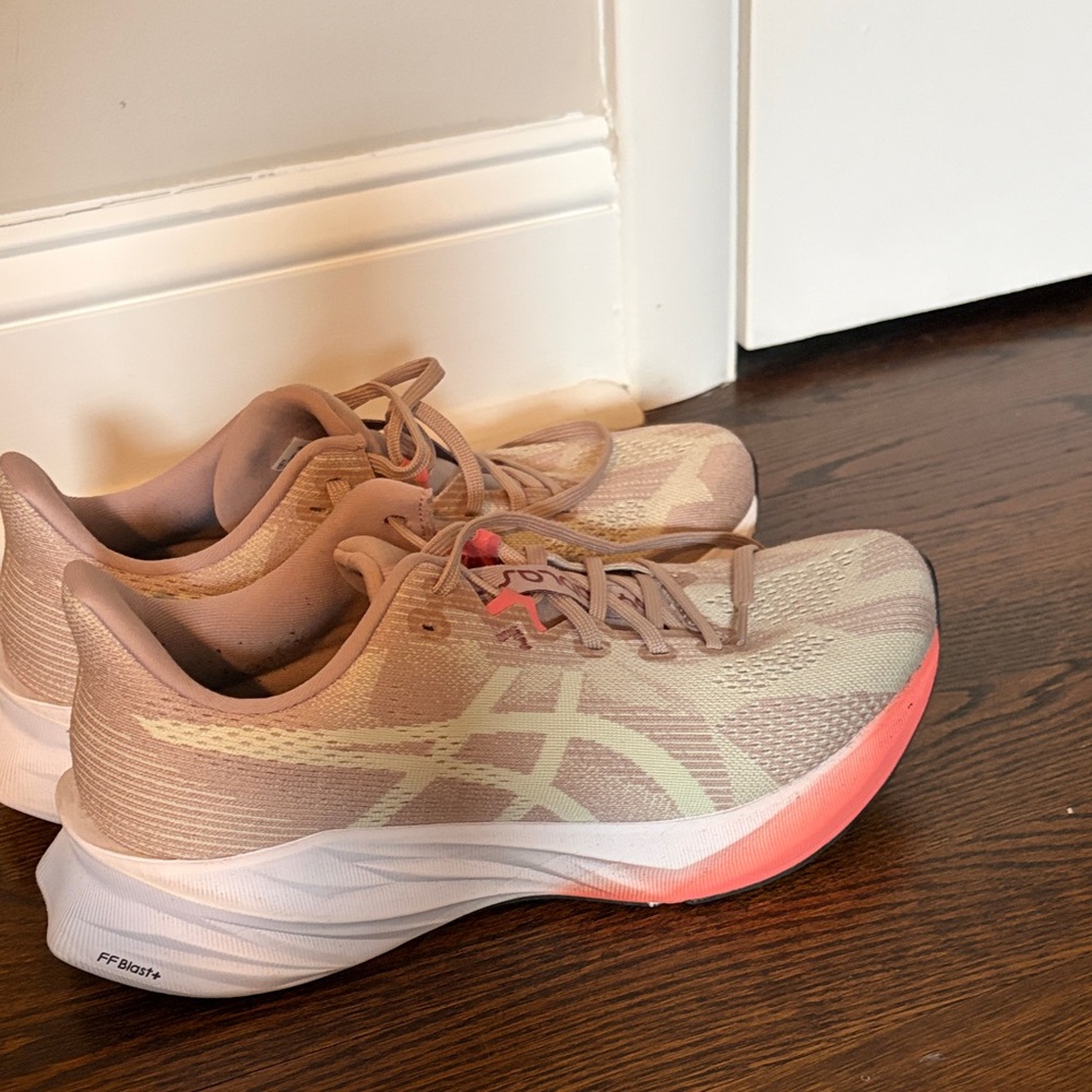 Asics Women's Running Shoes in Beige with Pink Accent